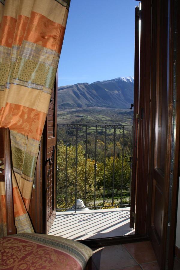 Locanda Del Barone Caramanico Terme Szoba fotó